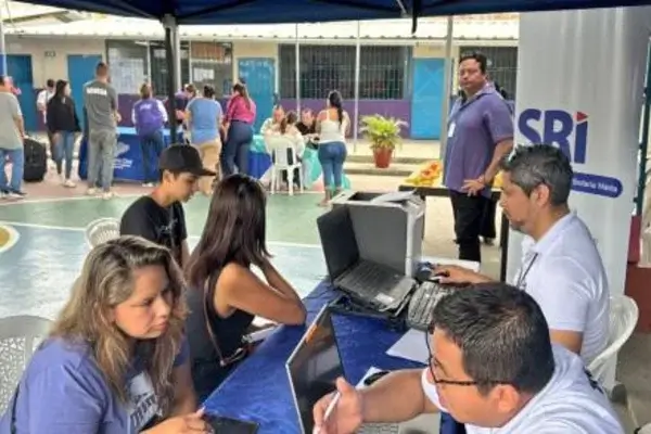 quienes viajen con dinero en efectivo deben pagar el ISD