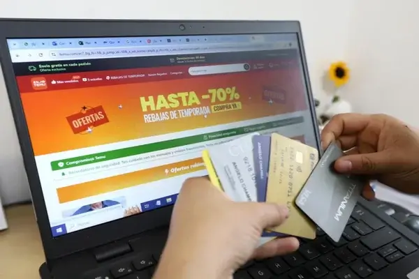 retrasos en la entrega de paquetes de Temu y Amazon