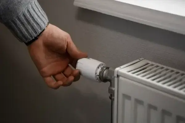 Es mejor bajar o apagar la calefacción