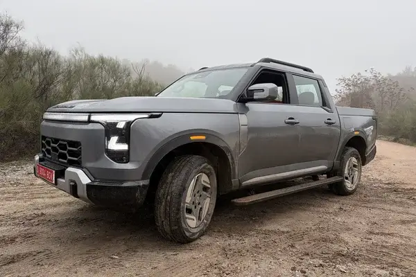 Santana 400 D y PHEV