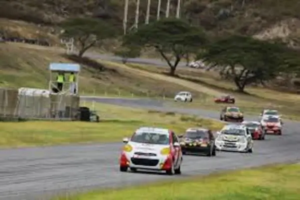 Yahuarcocha se prepara para desatar la adrenalina