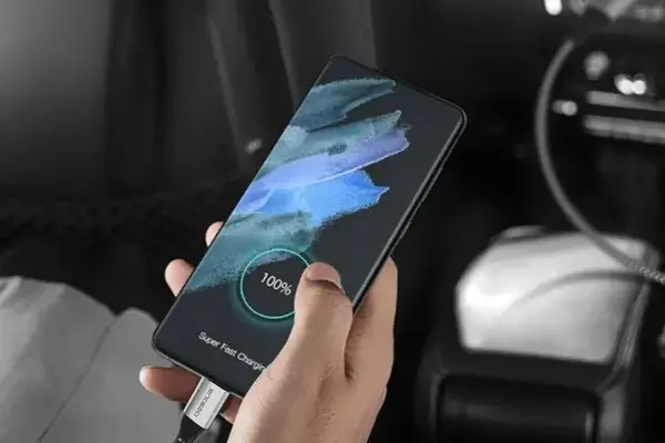 móvil carga lento aunque el enchufe sea rápido