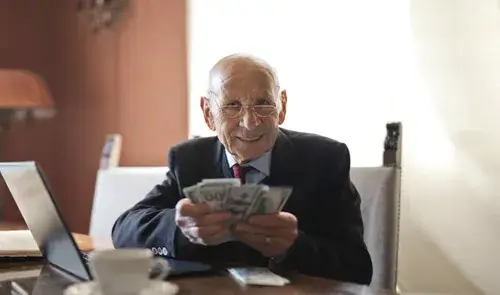 Es recomendable retirar el dinero del plan de pensiones