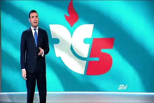 Suspensión de nueve meses al movimiento Revolución Ciudadana