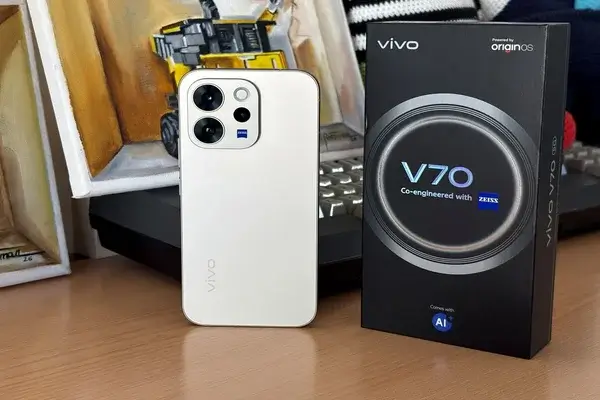 Vivo V70