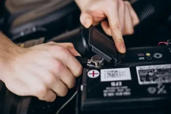 coche está sin batería cada mañana