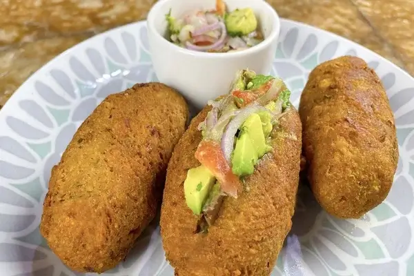 Corviche de pescado