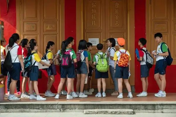 Singapur tiene un plan muy antiguo para acabar con el "bullying"