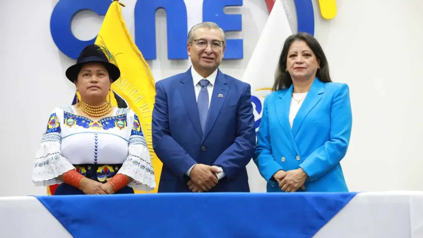 José Cabrera es designado como nuevo presidente del CNE
