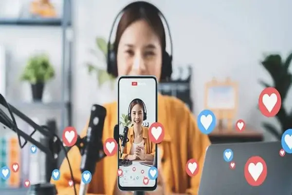 becas para creadores de contenido en India
