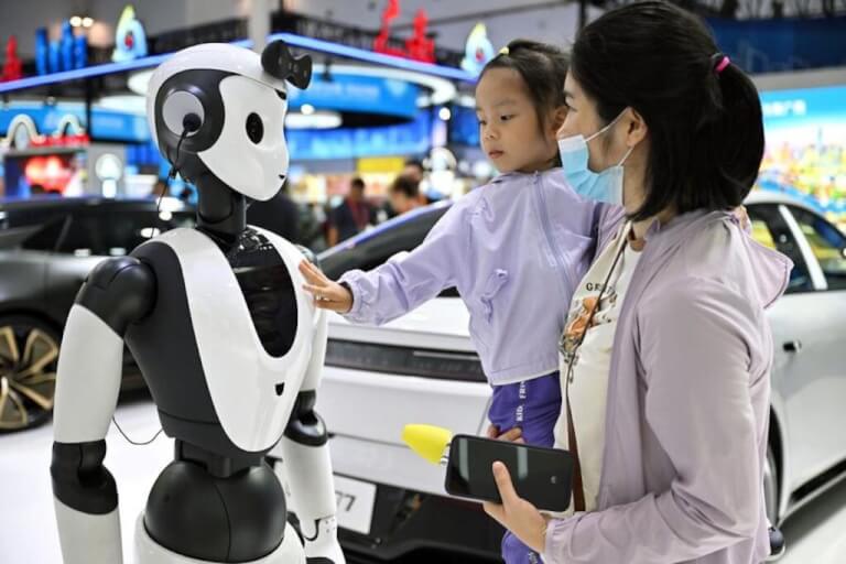 China ofrecerá 5 000 oportunidades de formación en IA