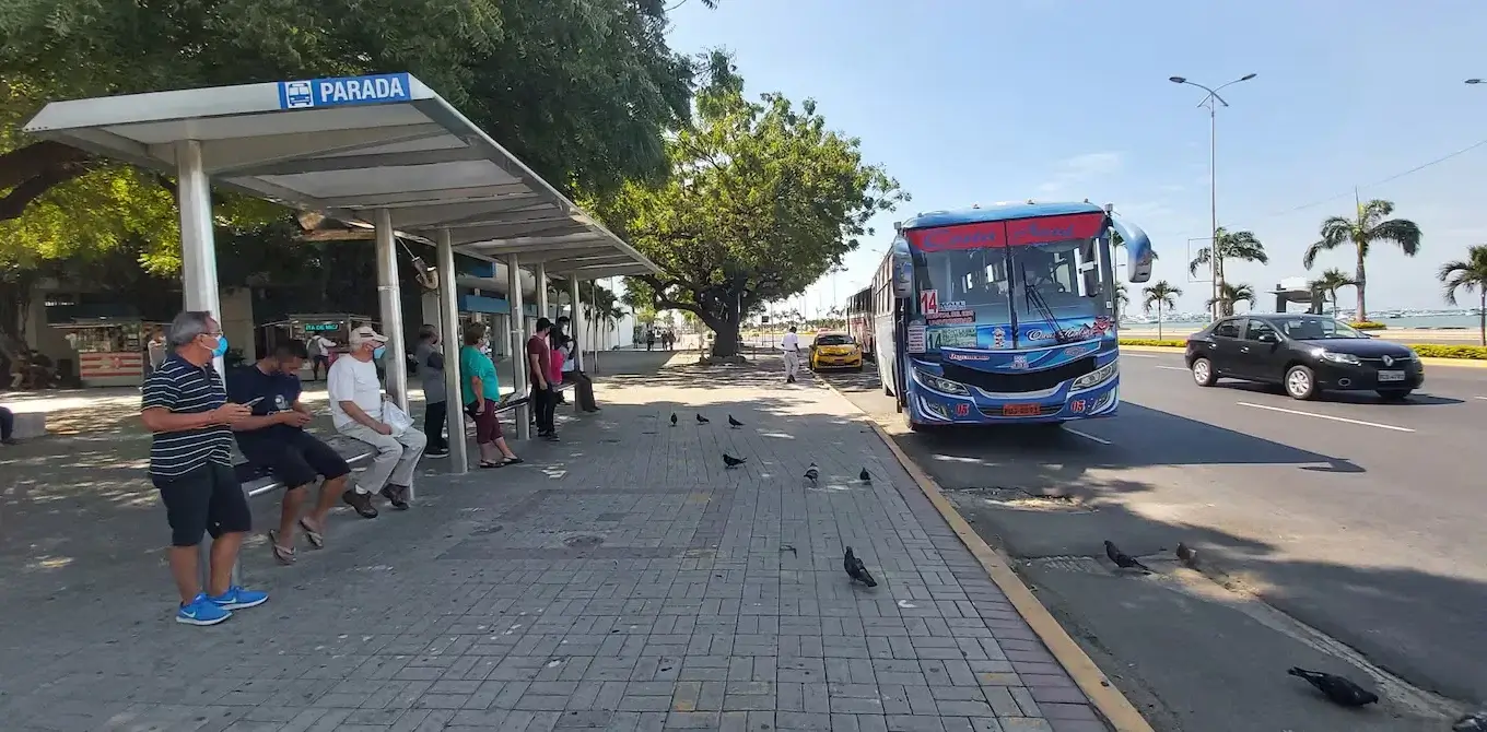 Manta aumenta el pasaje urbano un 25 %