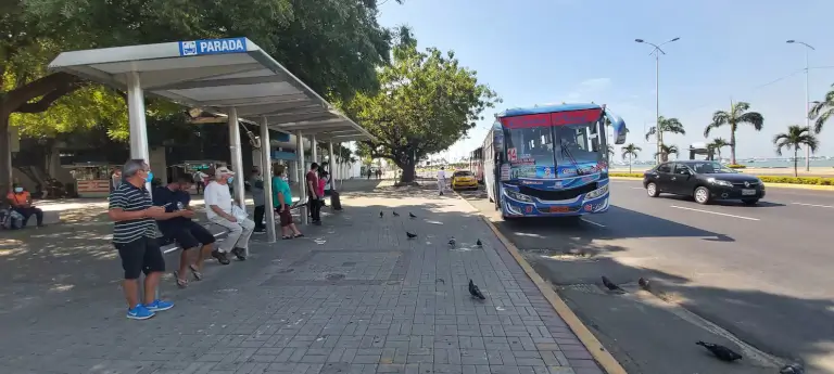 Manta aumenta el pasaje urbano un 25 %