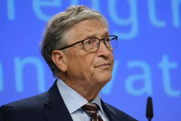 Bill Gates propone impuestos para robots