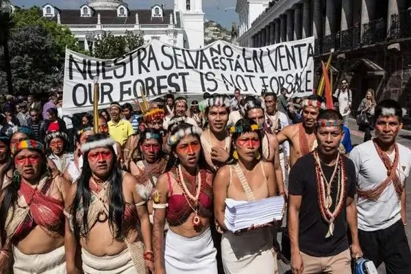 Ecuador castiga a los protectores del parque nacional Yasuní
