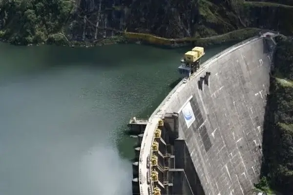 Mazar pierde nivel y preocupa al sector eléctrico