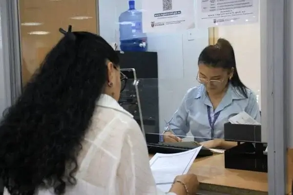Cambiar de nombre en Ecuador