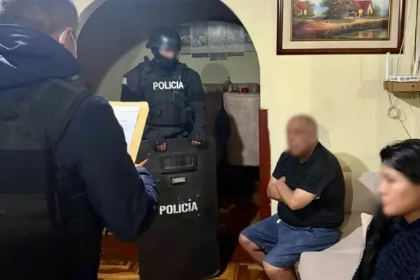 Cae banda que habría estafado a adultos mayores en Quito y Alausí
