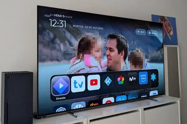 He usado la IA para tontificar a mi tele Paradójicamente