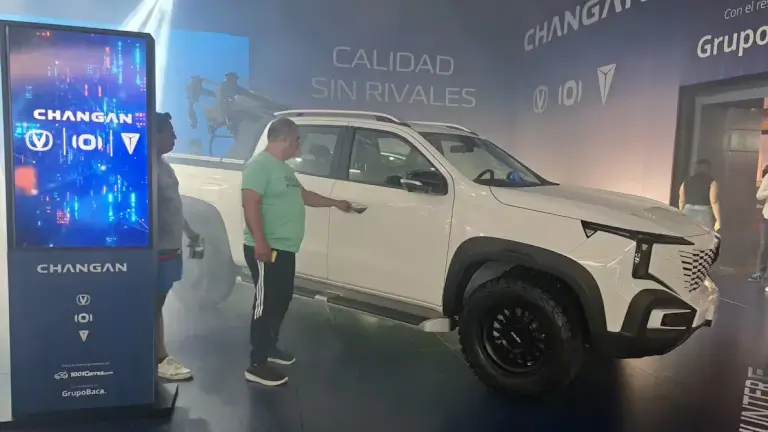 Vehículos de origen chino captan casi el 57 % de las ventas en Ecuador